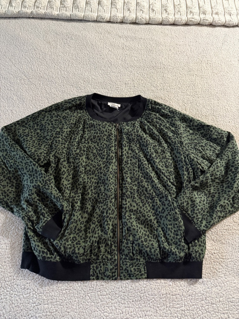 beachlunchlounge Green Leopard-Print Bomber Jacket with Black Trim XXL